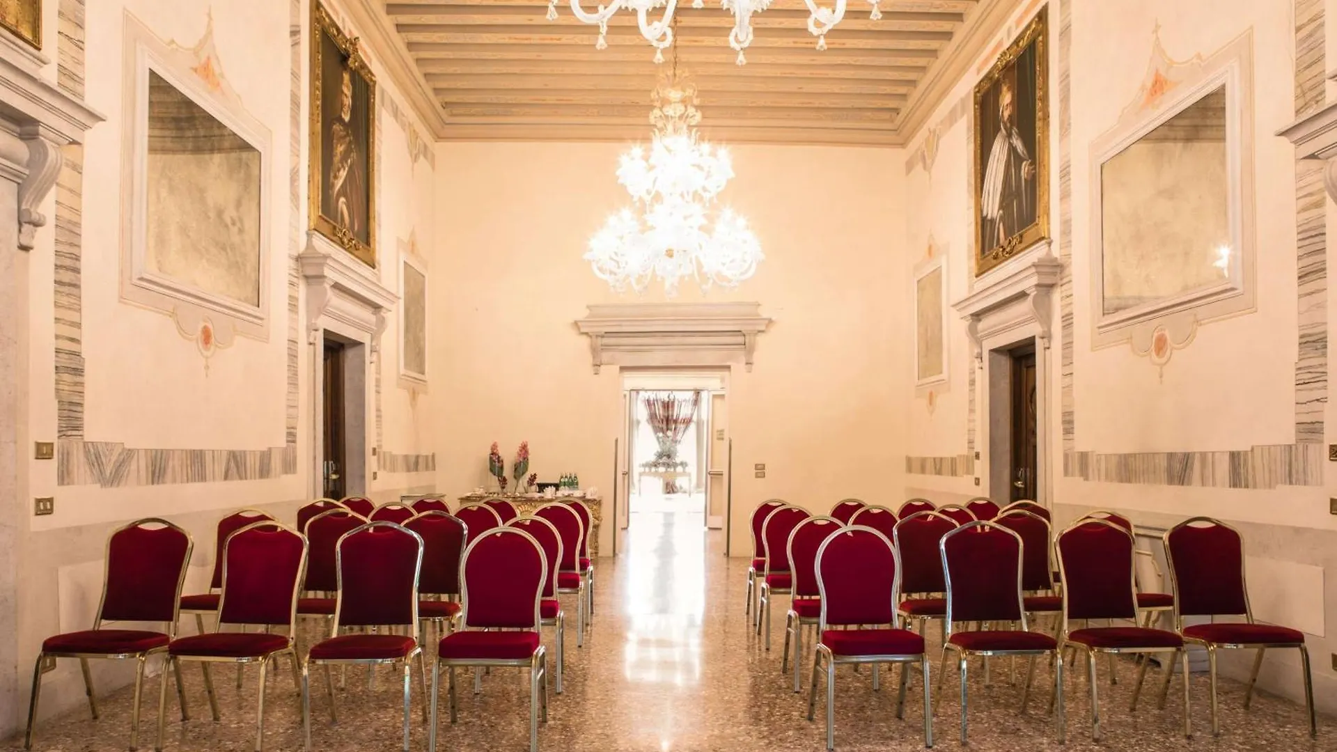 *****  Nh Collection Grand Hotel Palazzo Dei Dogi Venetië Italië
